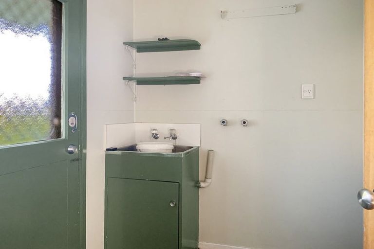 Photo of property in 65 Esplanade, Kaiti, Gisborne, 4010