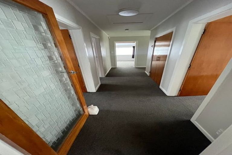 Photo of property in 15 Moselle Street, Island Bay, Wellington, 6023