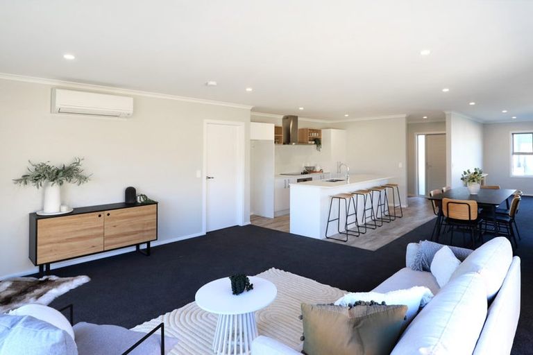 Photo of property in 42 Te Ara O Roimata, Wainuiomata, Lower Hutt, 5014