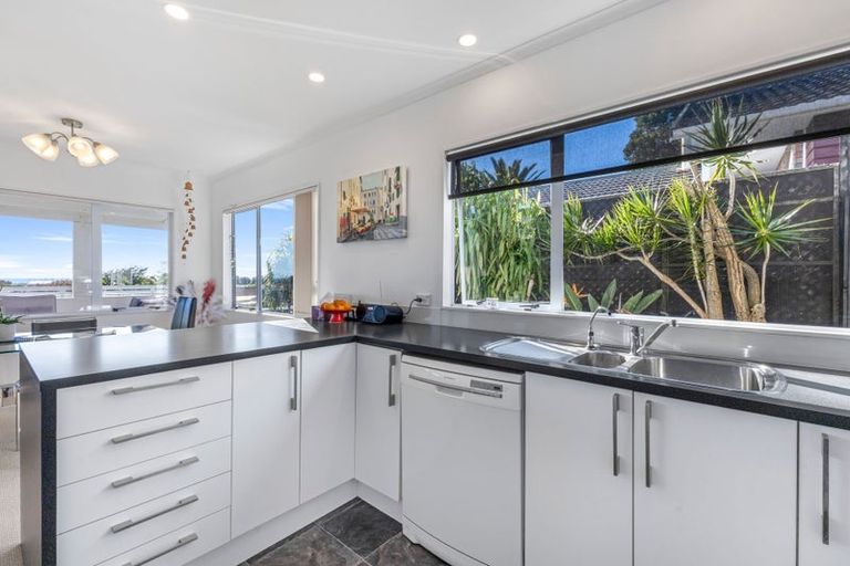 Photo of property in 45 Glamis Avenue, Bell Block, New Plymouth, 4312