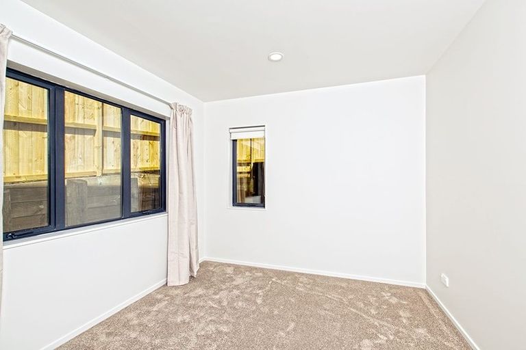 Photo of property in 127a Exmouth Road, Northcote, Auckland, 0627