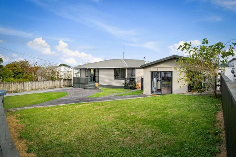 Photo of property in 276 Sturges Road, Henderson, Auckland, 0612