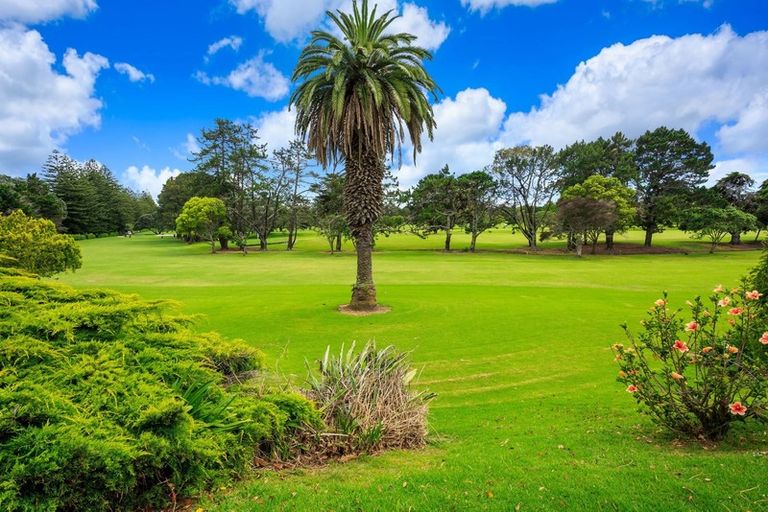 Photo of property in 2/3 Ariho Terrace, Devonport, Auckland, 0624