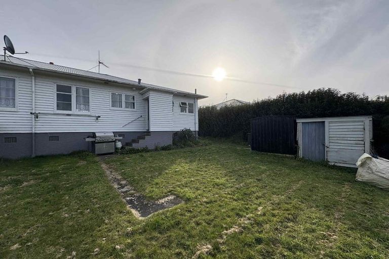 Photo of property in 26 Cornwall Street, Eltham, 4322