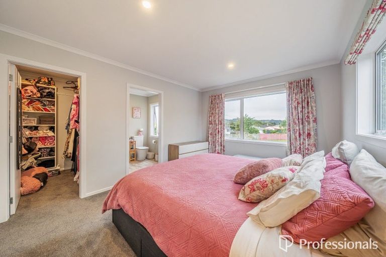 Photo of property in 4d Carroll Grove, Trentham, Upper Hutt, 5018