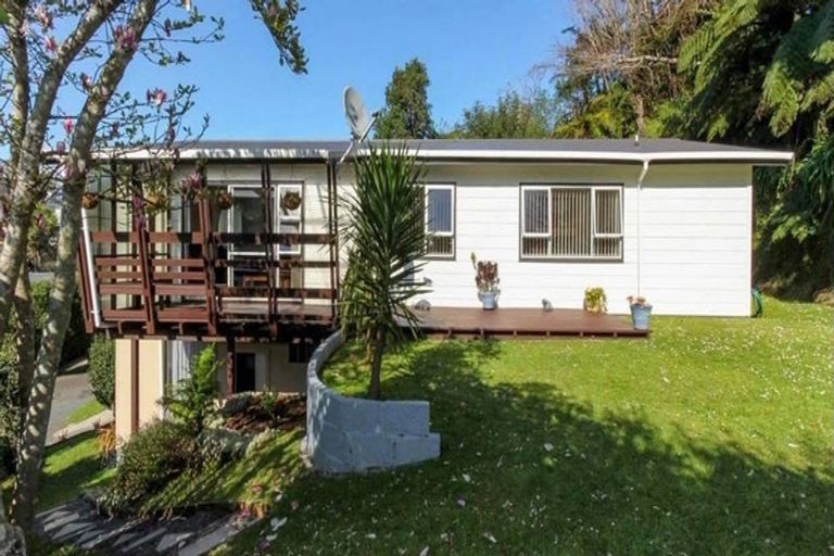 Photo of property in 6c Waterloo Place, Westown, New Plymouth, 4310