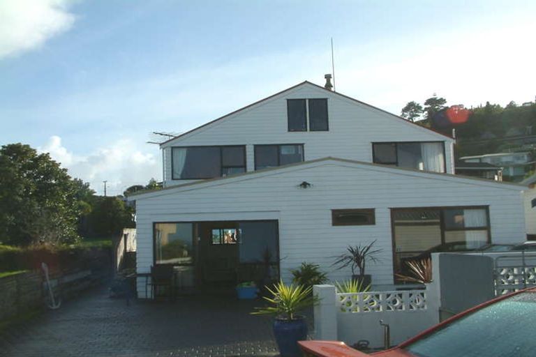 Photo of property in 42a Matakatia Parade, Matakatia, Whangaparaoa, 0930