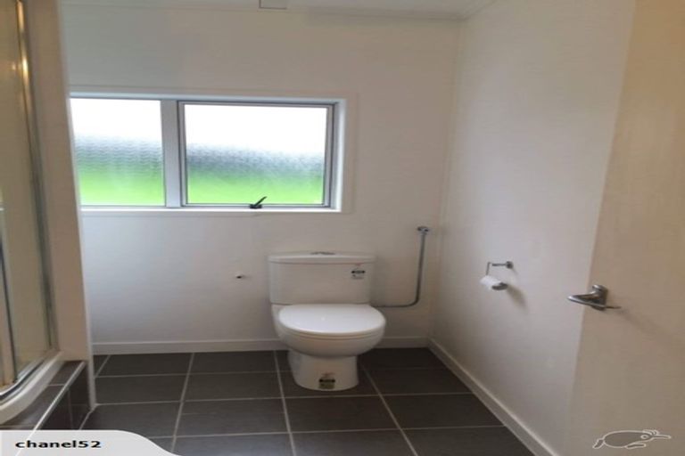 Photo of property in 2/27 Salem Place, Torbay, Auckland, 0630