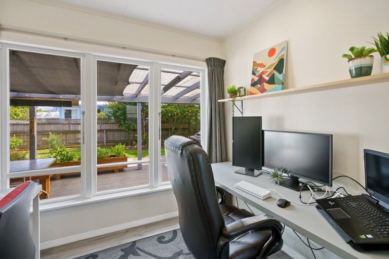 Photo of property in 4 Repo Street, Paraparaumu, 5032