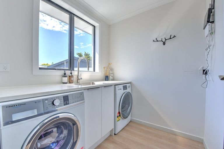 Photo of property in 17 Waverley Street, East Gore, Gore, 9710