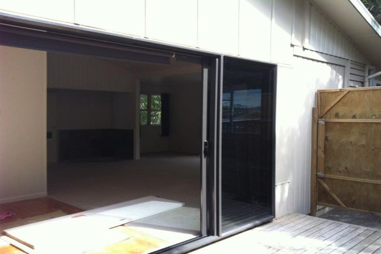 Photo of property in 8 Oreil Avenue, West Harbour, Auckland, 0618