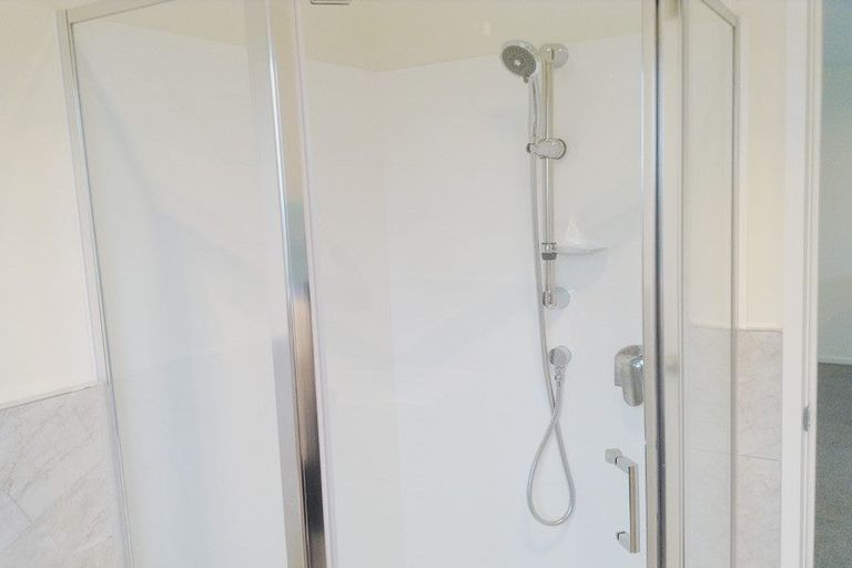 Photo of property in 31 Portadown Avenue, Pakuranga Heights, Auckland, 2010