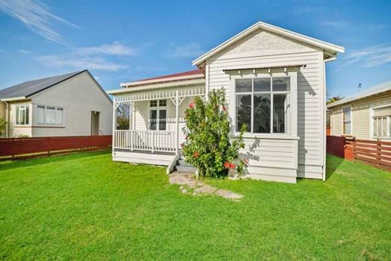 Photo of property in 20 Northcote Road, Te Hapara, Gisborne, 4010