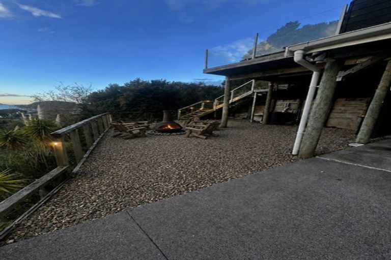 Photo of property in 5 Florence Place, Hahei, Whitianga, 3591