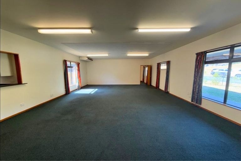 Photo of property in 14mt Aspiring College, 131 Plantation Road, Wanaka, 9305