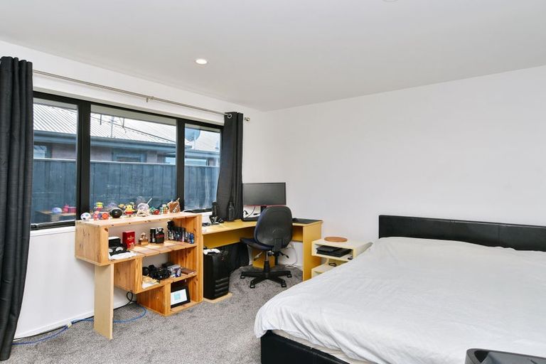 Photo of property in 16 Chambers Avenue, Woodend, 7610