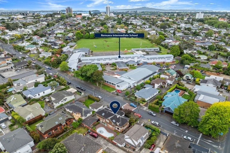 Photo of property in 91 St Vincent Avenue, Remuera, Auckland, 1050