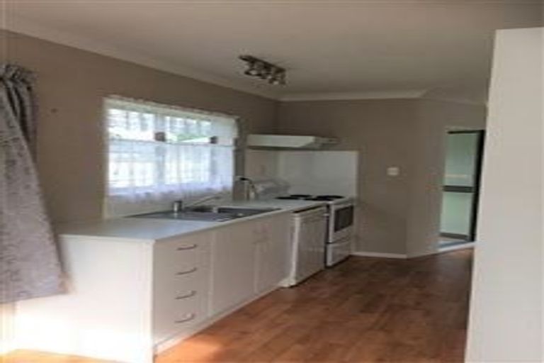 Photo of property in 19 Strathmore Avenue, Levin, 5510