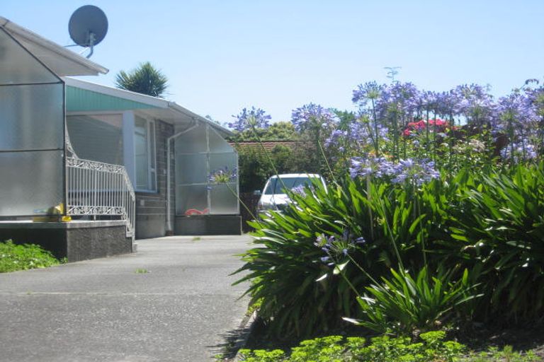 Photo of property in 2/49 Lochee Road, Upper Riccarton, Christchurch, 8041