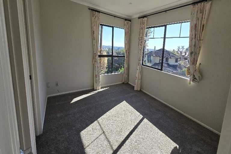 Photo of property in 17 Skye Road, East Tamaki Heights, Auckland, 2016