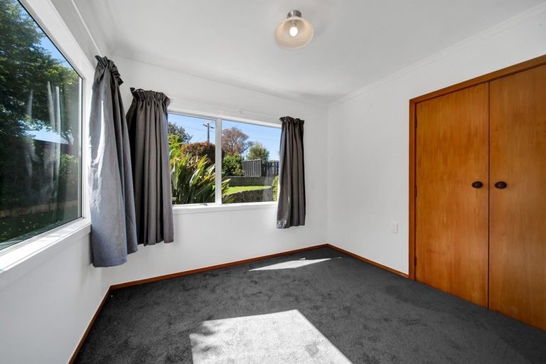 Photo of property in 190a Seaview Road, Westown, New Plymouth, 4310