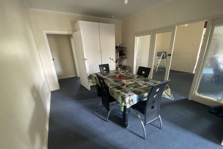 Photo of property in 87 Konini Road, Titirangi, Auckland, 0604