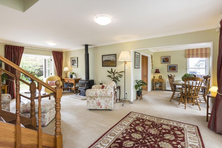 Photo of property in 26 Saint Albans Avenue, Hokowhitu, Palmerston North, 4410