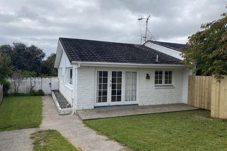 Photo of property in 1 Marnane Terrace, St Andrews, Hamilton, 3200