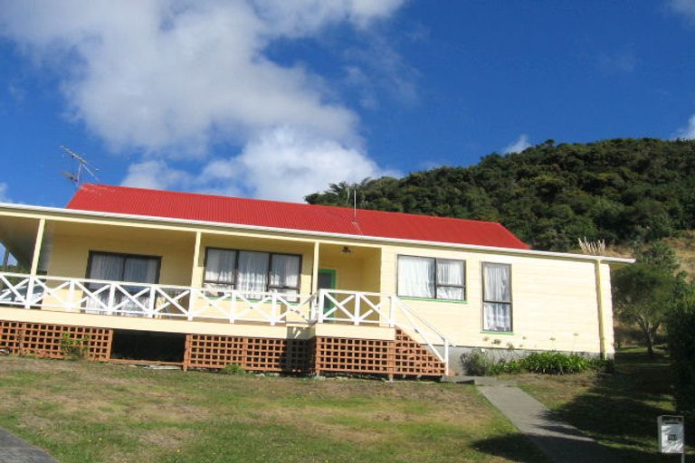 Photo of property in 70 Hathaway Avenue, Karori, Wellington, 6012