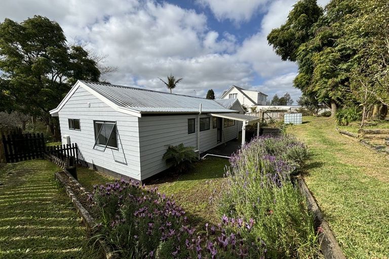 Photo of property in 41 Reynolds Road, Pukekohe, 2120