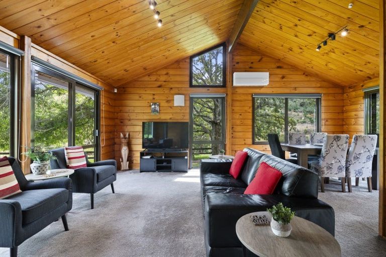 Photo of property in 194 Skyhigh Road, Hunua, Papakura, 2583