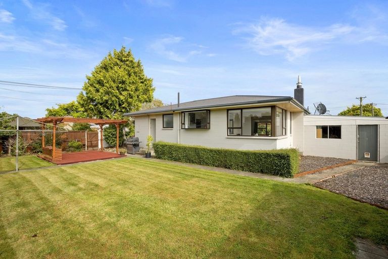 Photo of property in 42 Chedworth Avenue, Bishopdale, Christchurch, 8053