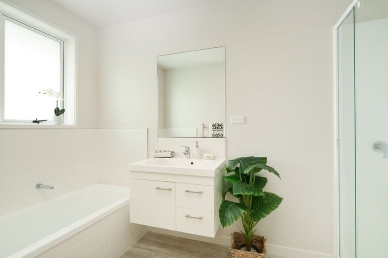 Photo of property in 8 Westhill Lane, Papamoa Beach, Papamoa, 3118