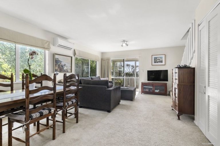 Photo of property in 22a Hall Street, Newtown, Wellington, 6021