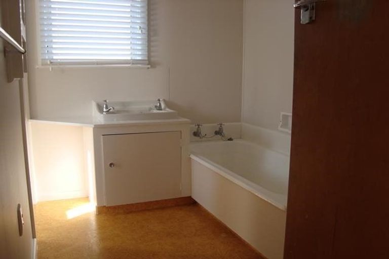 Photo of property in 20 Trevelyan Street, Onekawa, Napier, 4110