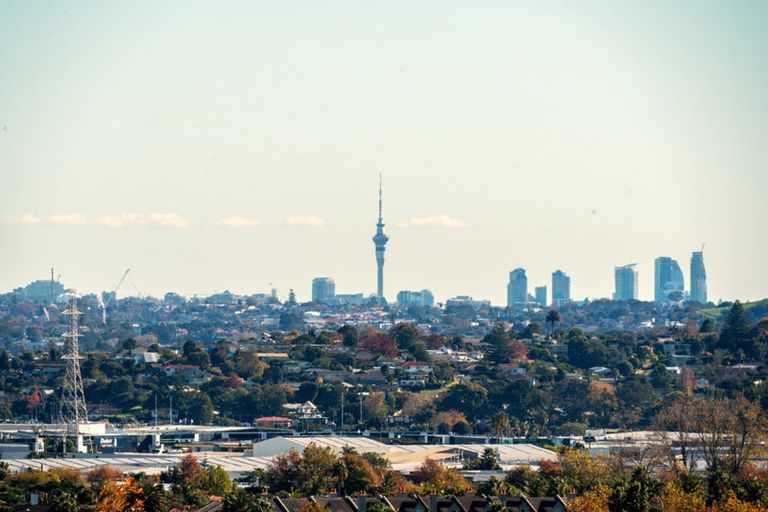 Photo of property in 21 Brooke Ridge Rise, East Tamaki Heights, Auckland, 2016