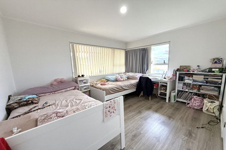 Photo of property in 1/73 Macleans Road, Bucklands Beach, Auckland, 2014