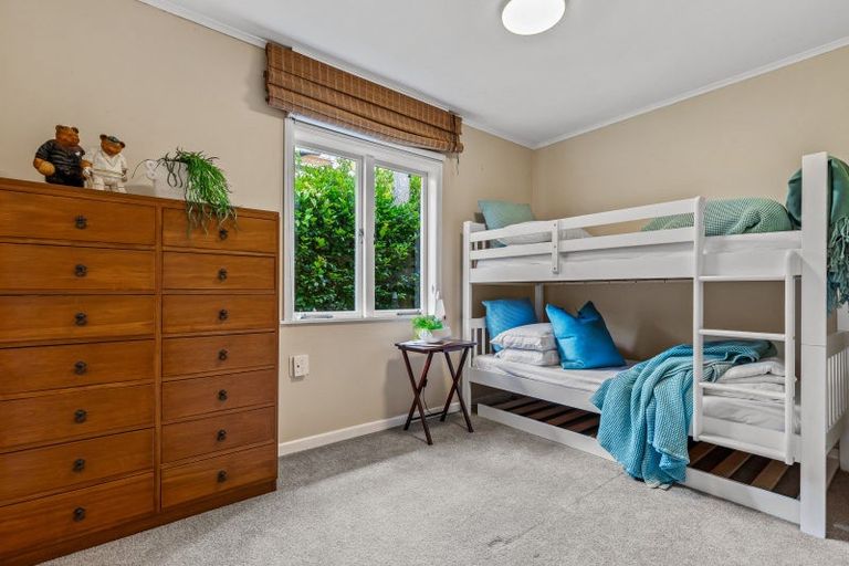 Photo of property in 34 Norwood Road, Bayswater, Auckland, 0622