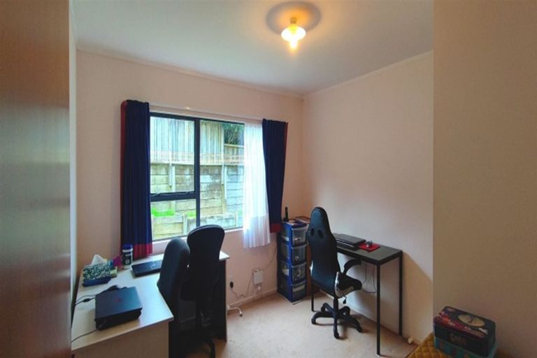 Photo of property in 84 Cortina Avenue, Johnsonville, Wellington, 6037