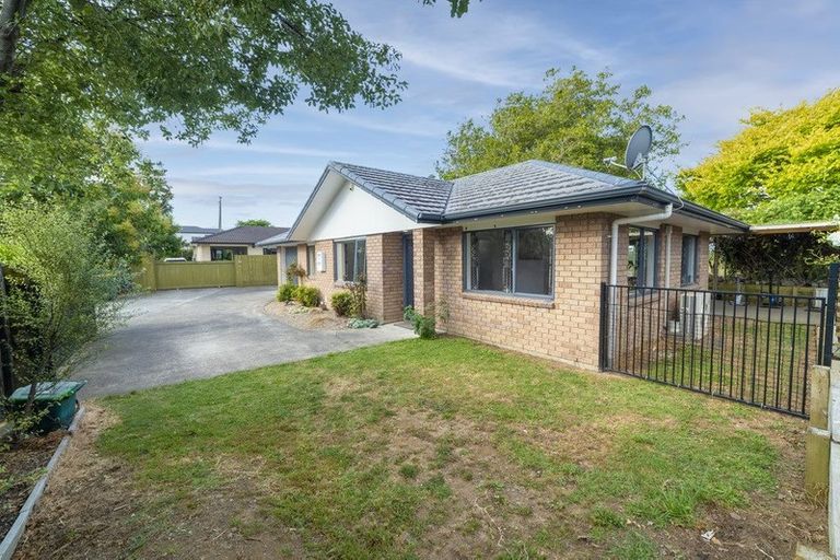 Photo of property in 52d Arimu Road, Papakura, 2110