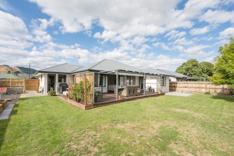 Photo of property in 19 Ben Nevis Crescent, Brightwater, 7022