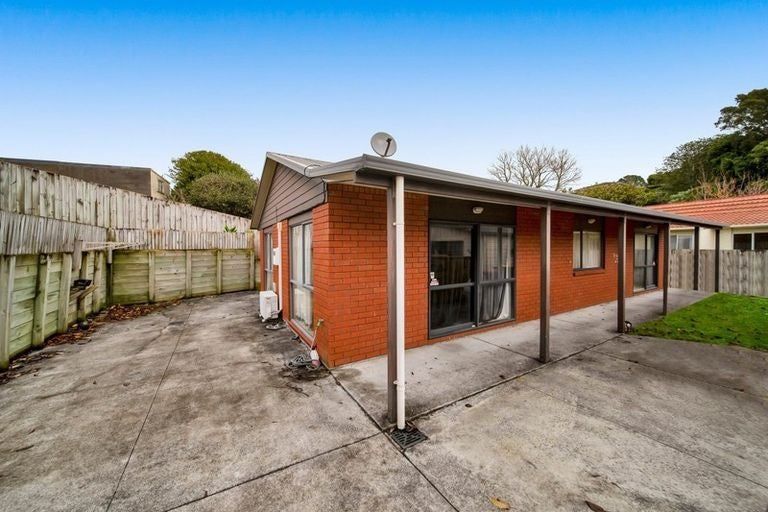 Photo of property in 12a Stuart Place, Blagdon, New Plymouth, 4310