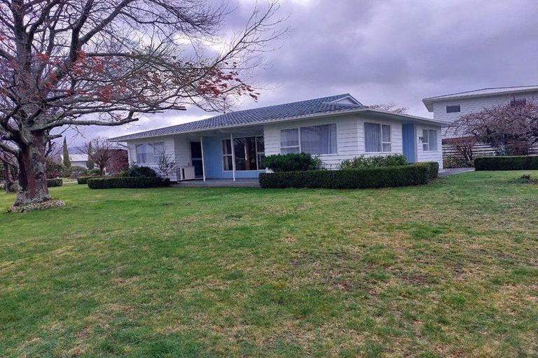 Photo of property in 4 Fairbrother Street, Carterton, 5713