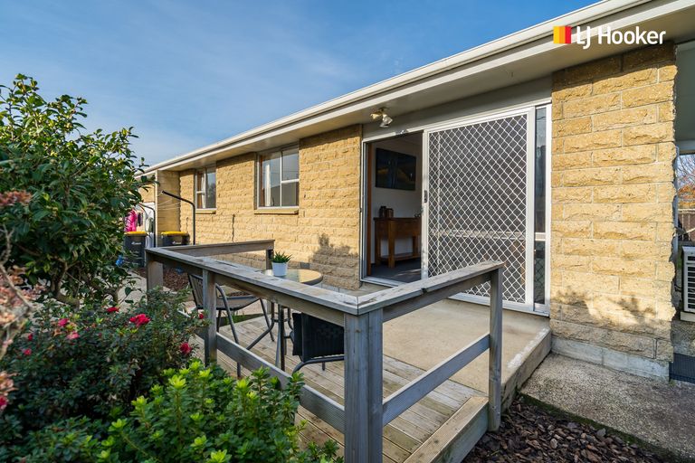 Photo of property in 24b Rutherford Street, Caversham, Dunedin, 9012