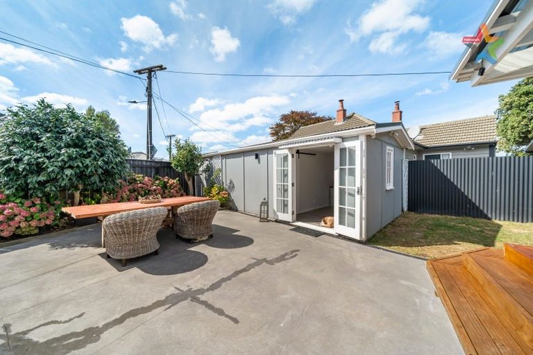 Photo of property in 32 Riddlers Crescent, Petone, Lower Hutt, 5012