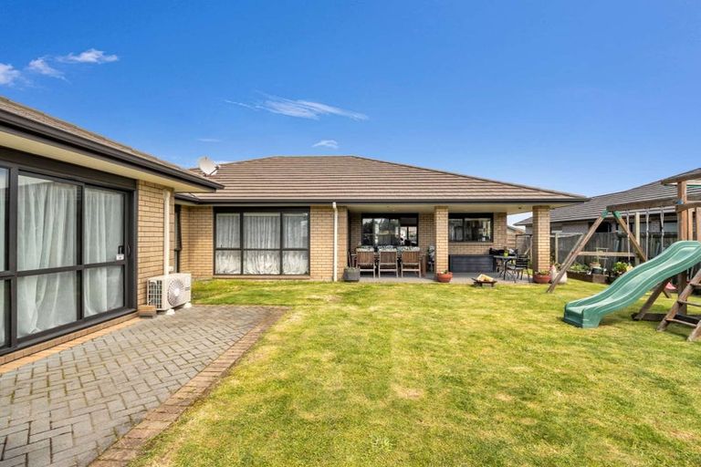 Photo of property in 15 Carroll Place, Owhata, Rotorua, 3010