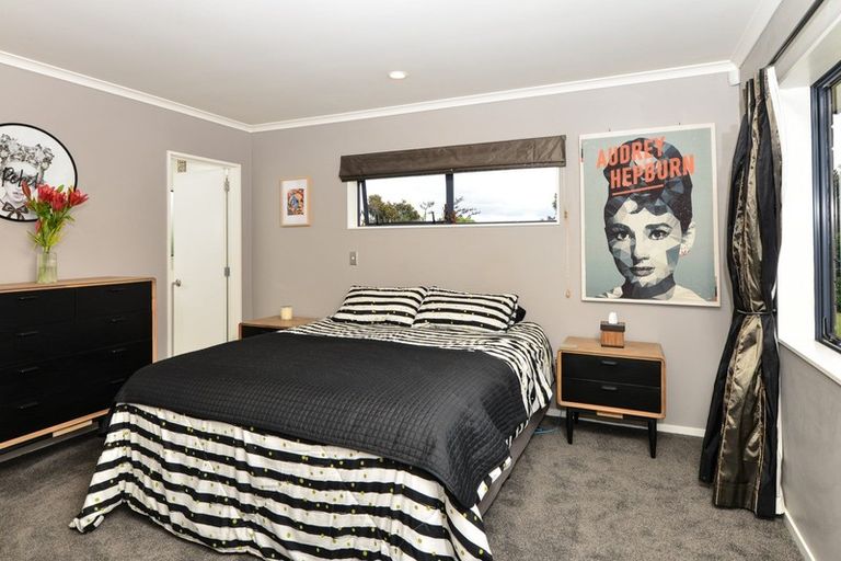 Photo of property in 14 Palm Grove Drive, Western Heights, Hamilton, 3200