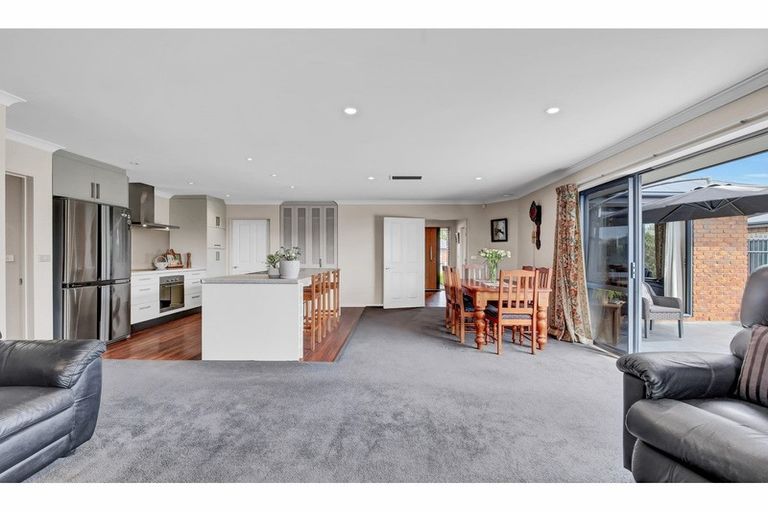 Photo of property in 78 Acacia Avenue, Rangiora, 7400