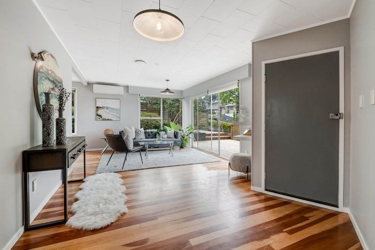 Photo of property in 14 Orton Street, Glenfield, Auckland, 0627