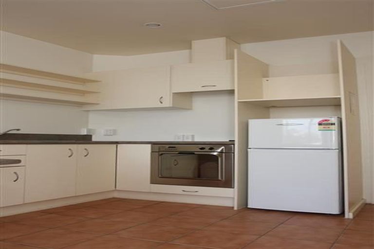 Photo of property in Terrace Tower Apartments, 13c/126 The Terrace, Wellington Central, Wellington, 6011